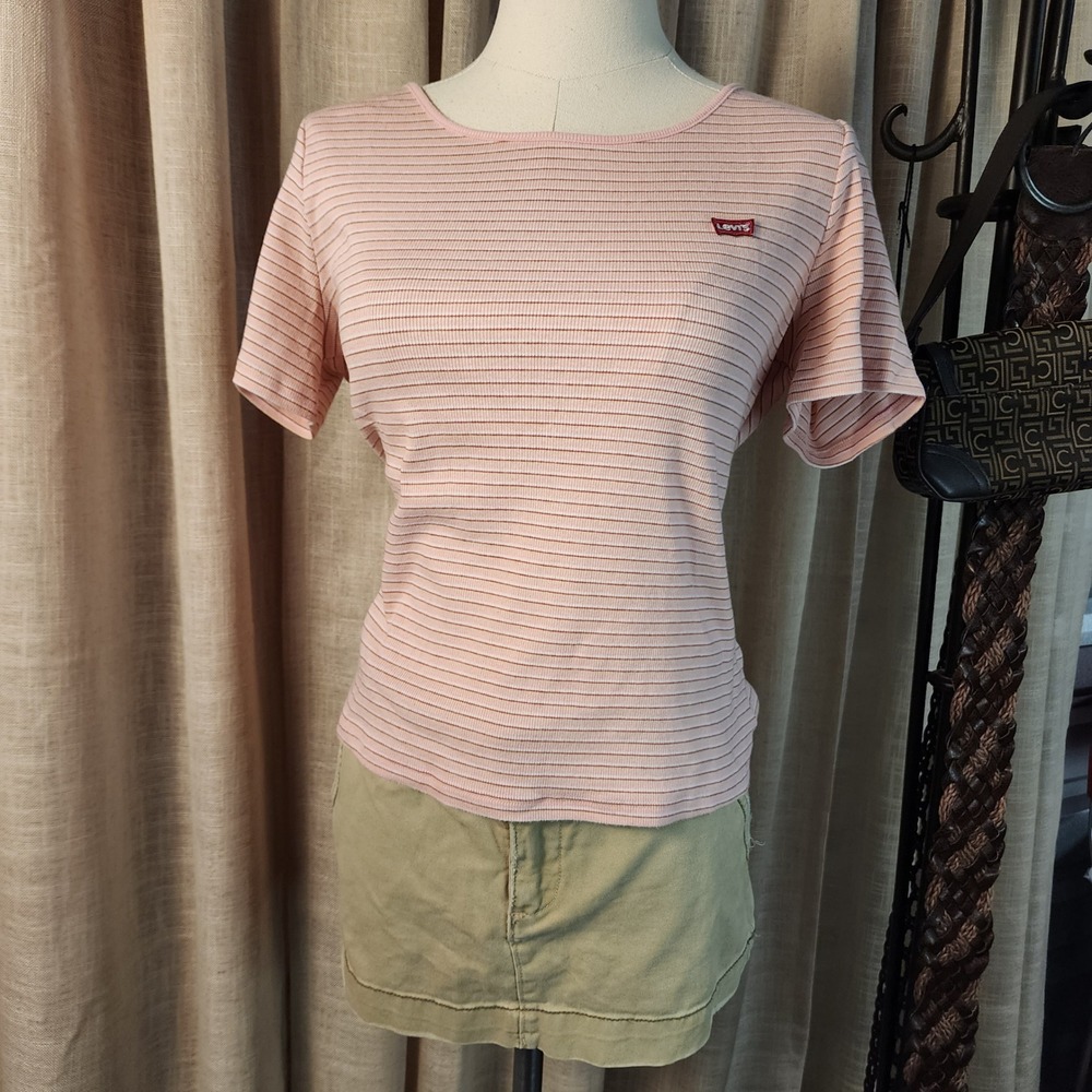 Levis Ribbed Knit Striped Short Sleeve Top Size 1X Pink Scoop Neck Logo Tee